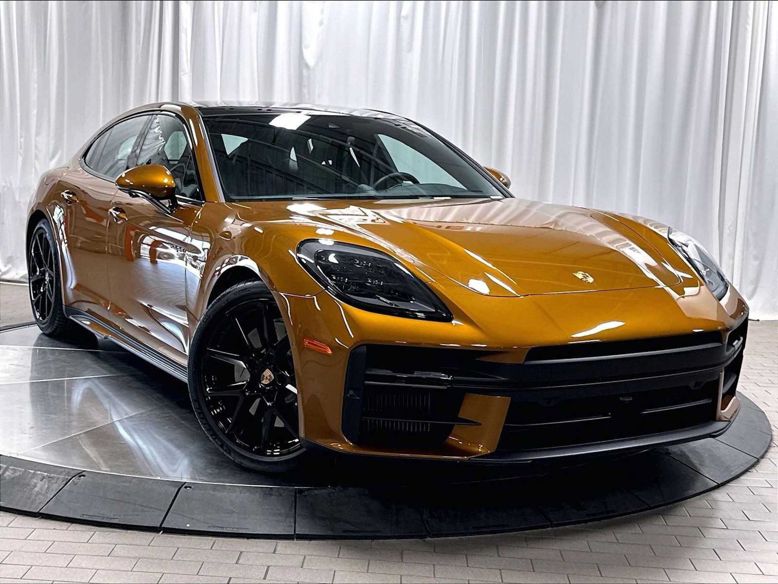 Used 2026 Porsche Panamera 4 AWD/4WD image 12