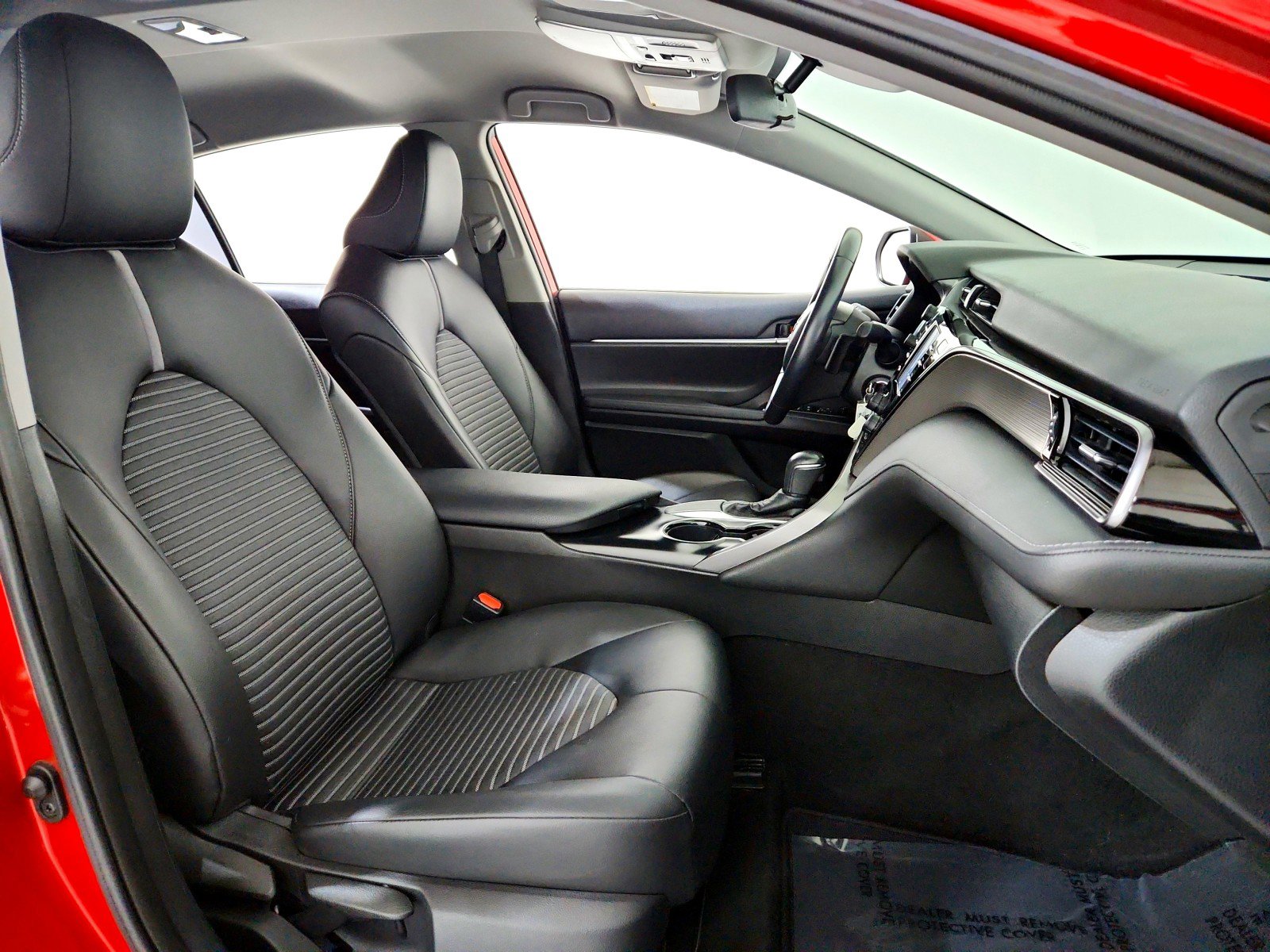 Used 2019 Toyota Camry SE image 20