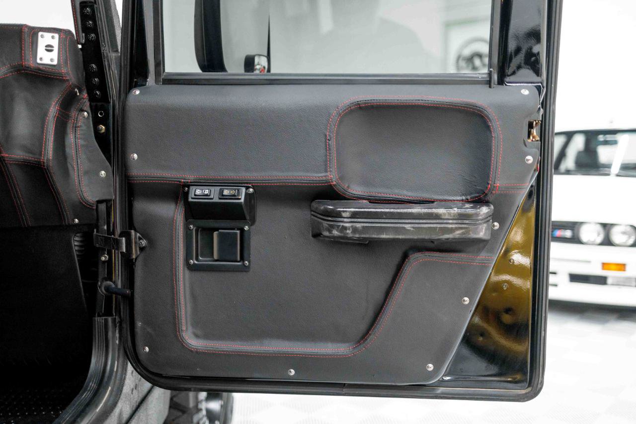 Used 1999 HUMMER H1 4-Door Wagon AWD/4WD image 59