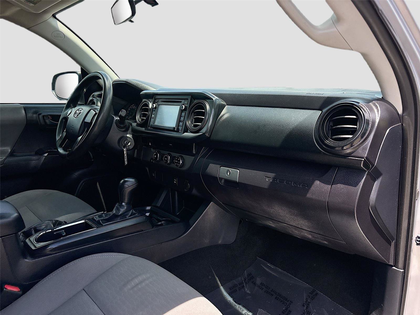 Used 2017 Toyota Tacoma SR RWD image 26