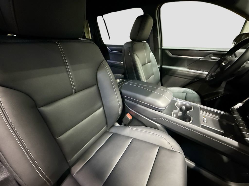 New 2026 GMC Acadia Elevation image 30