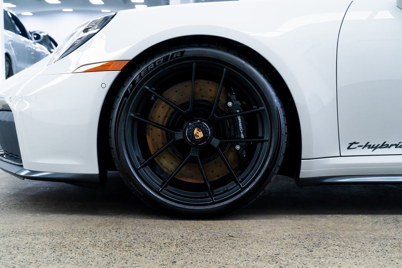 Used 2025 Porsche 911 Carrera 4 GTS image 9