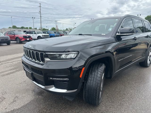 Used 2022 Jeep Grand Cherokee L Limited AWD/4WD image 29