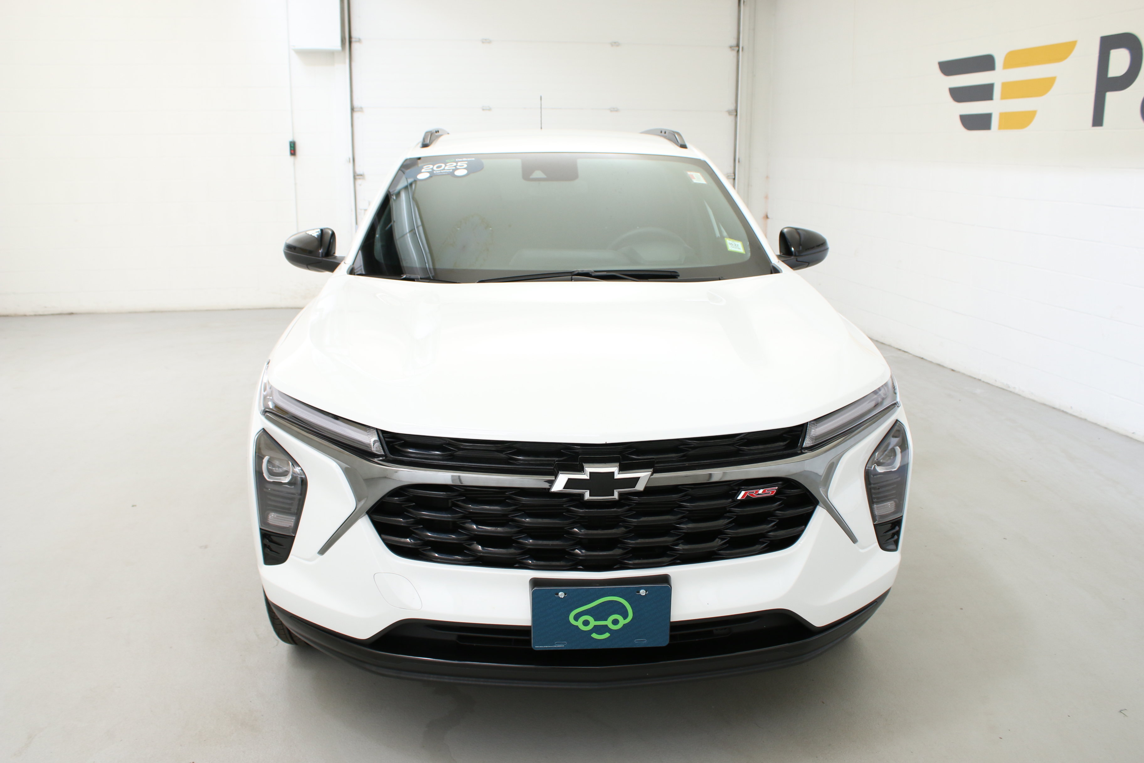 Certified 2025 Chevrolet Trax RS w/ Driver Confidence Package FWD image 2