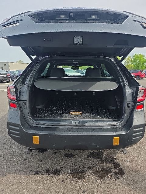 Certified 2025 Subaru Outback Wilderness AWD/4WD image 6