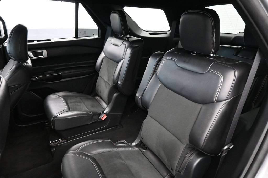 Used 2023 Ford Explorer ST AWD/4WD image 39