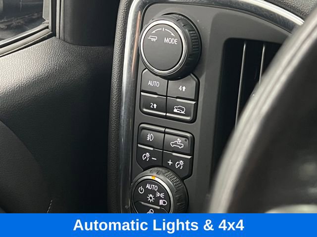 Used 2020 Chevrolet Silverado 1500 LTZ w/ LTZ Plus Package AWD/4WD image 19