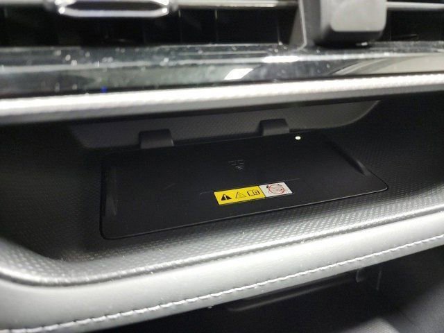 Used 2023 Toyota Highlander Platinum image 37
