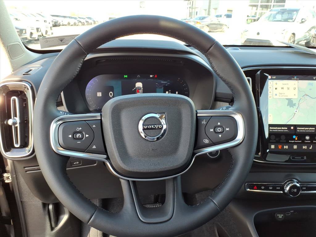 Certified 2026 Volvo XC40 B5 Core w/ Climate Package AWD/4WD image 14
