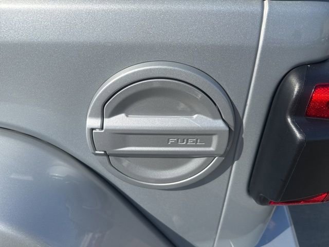 Certified 2022 Jeep Wrangler Unlimited Sahara image 35