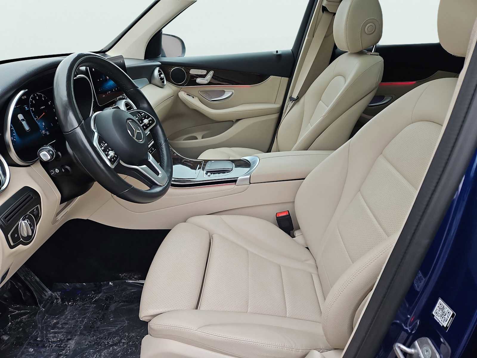 Used 2021 Mercedes-Benz GLC 300 4MATIC image 34