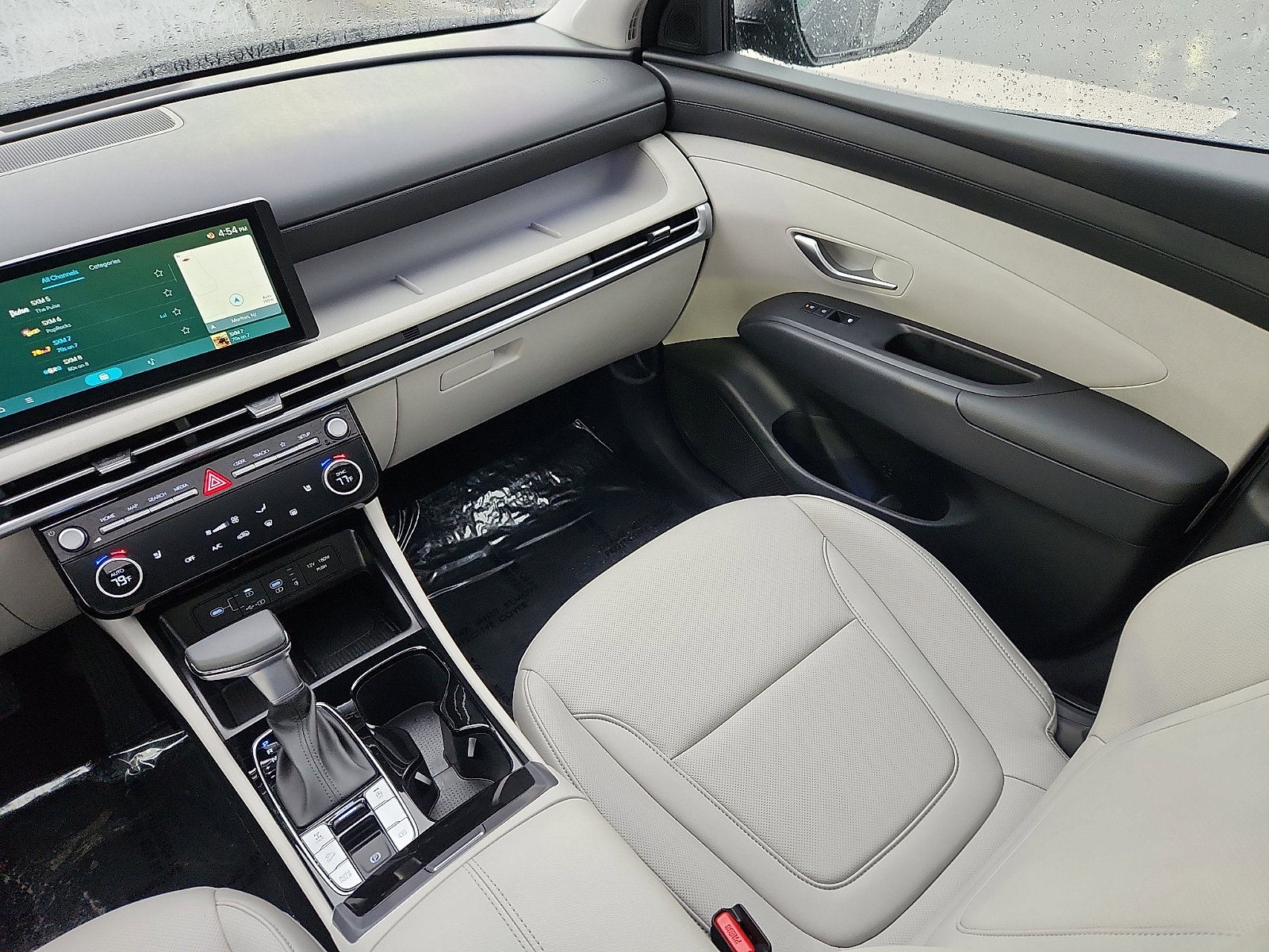 Certified 2025 Hyundai Tucson SEL image 16