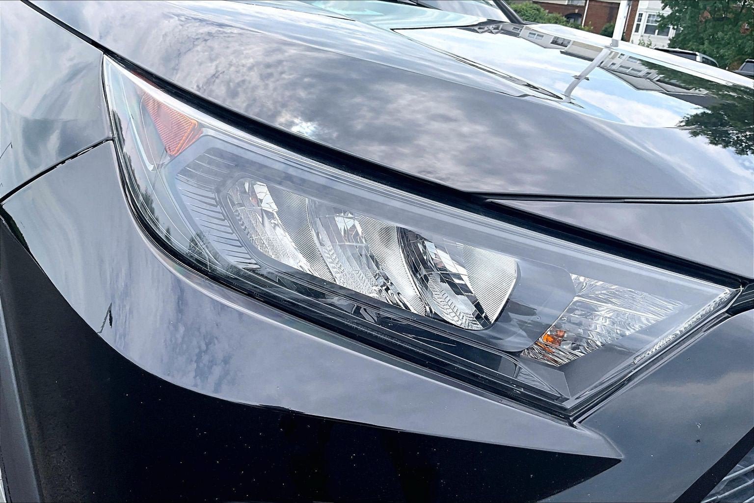 Used 2021 Toyota RAV4 LE AWD/4WD image 26