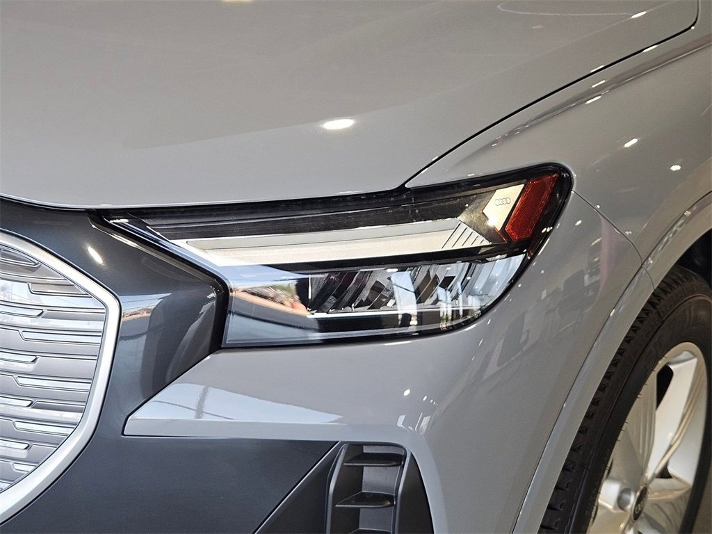 Used 2022 Audi Q4 e-tron Premium w/ Convenience Package image 11