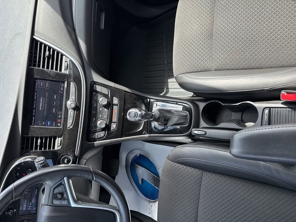 Used 2022 Buick Encore Preferred w/ Safety Package II image 17