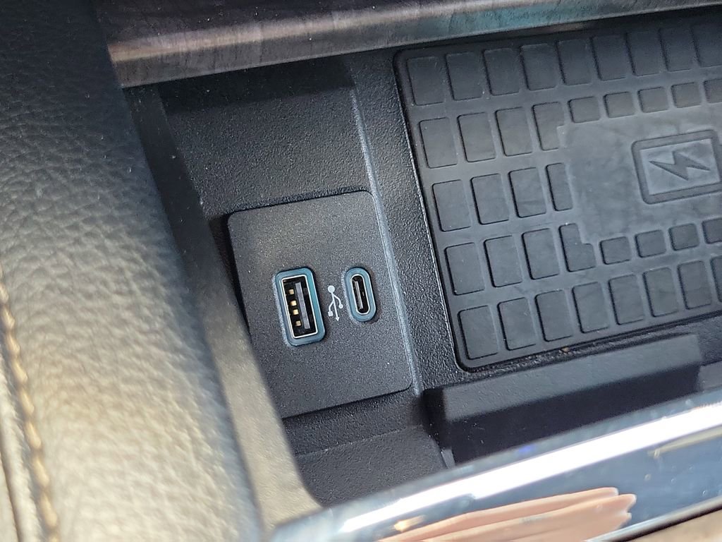Used 2021 Ford Expedition Limited RWD image 27