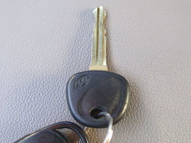 Used 2017 Hyundai Elantra SE image 25