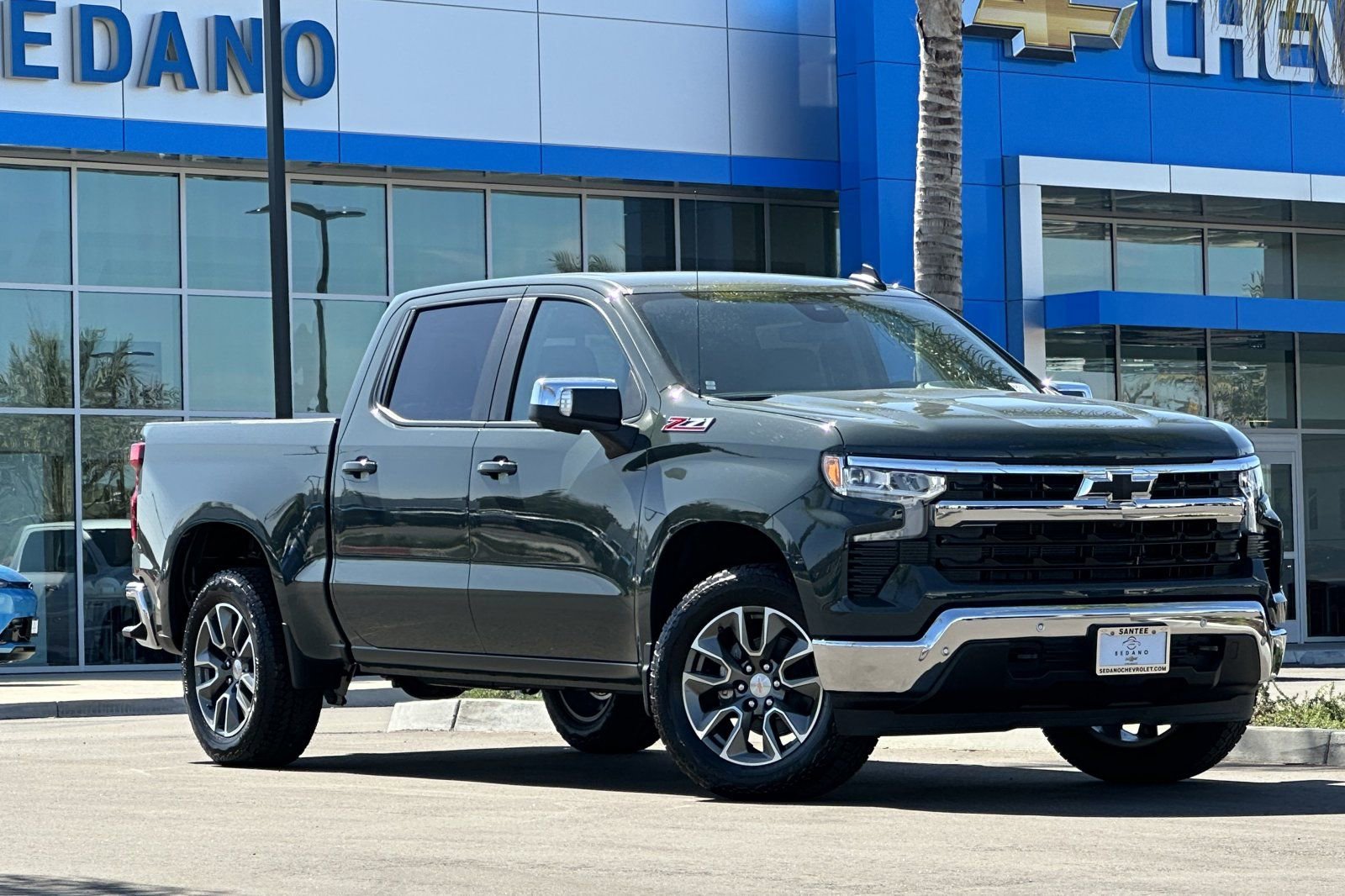 New 2026 Chevrolet Silverado 1500 LT w/ Z71 Off-Road Package AWD/4WD image 2