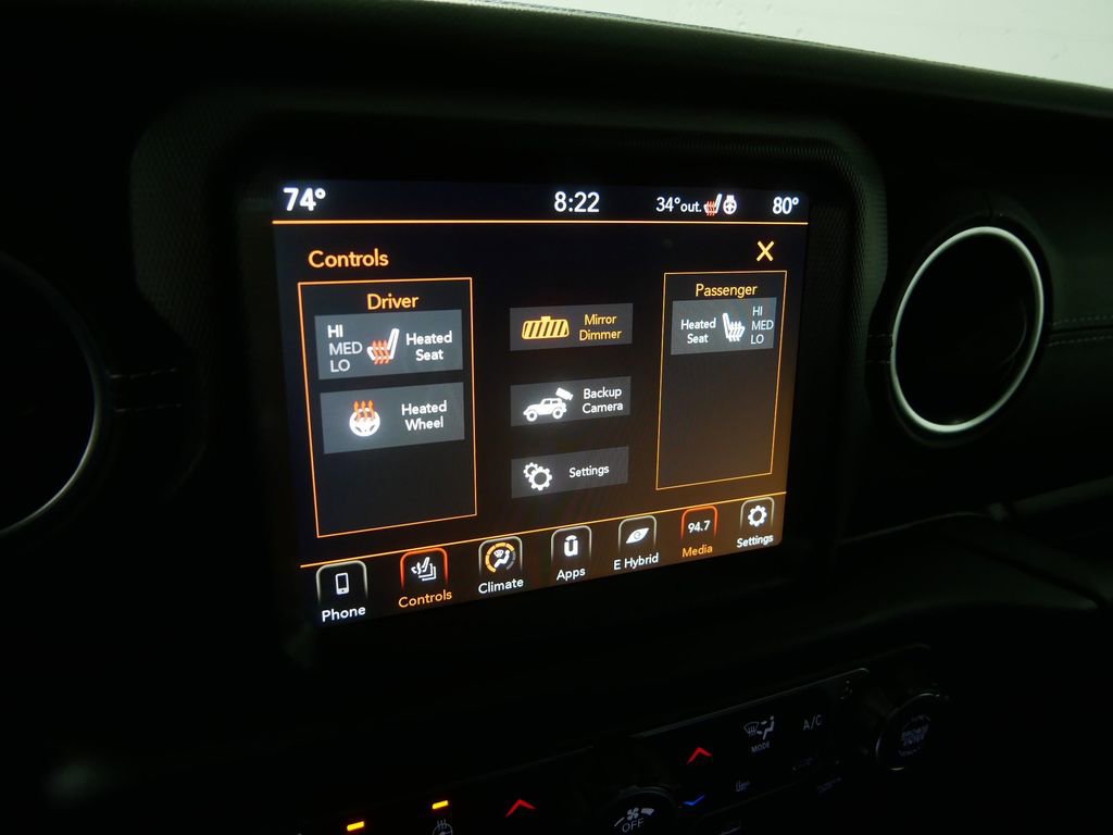 Used 2023 Jeep Wrangler Unlimited Sahara w/ Cold Weather Group image 30