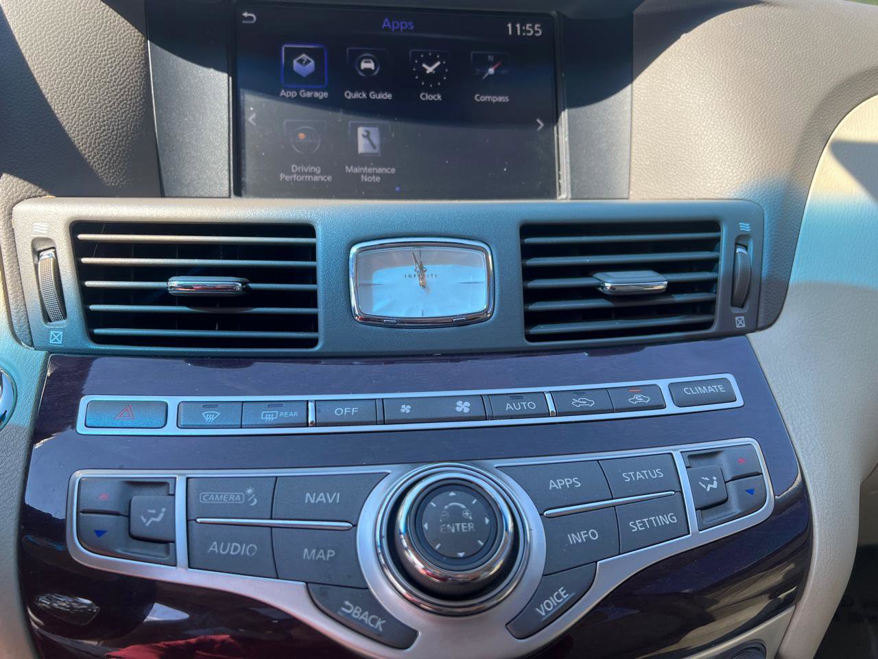 Used 2019 INFINITI Q70 Luxe RWD image 27