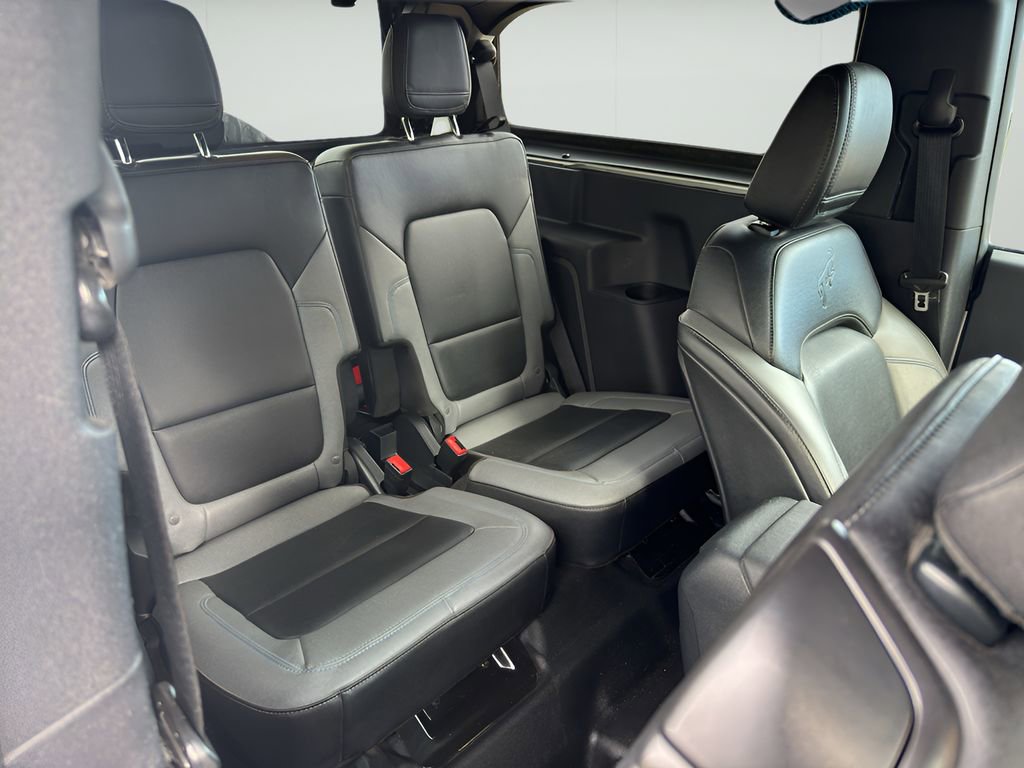 Used 2023 Ford Bronco Black Diamond w/ Sasquatch Package AWD/4WD image 11