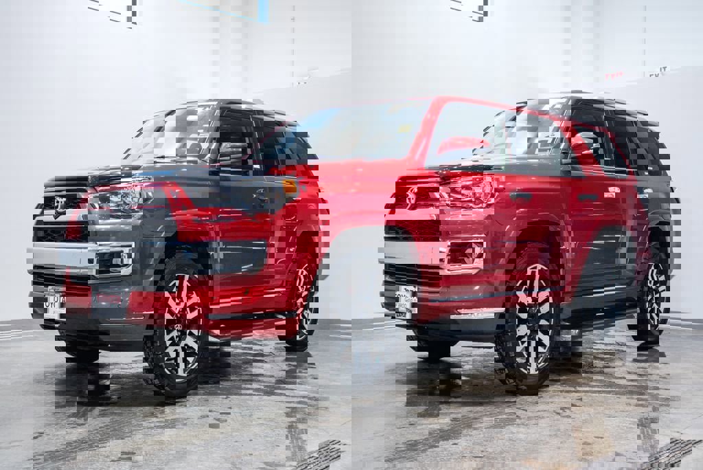 Used 2016 Toyota 4Runner Limited image 3