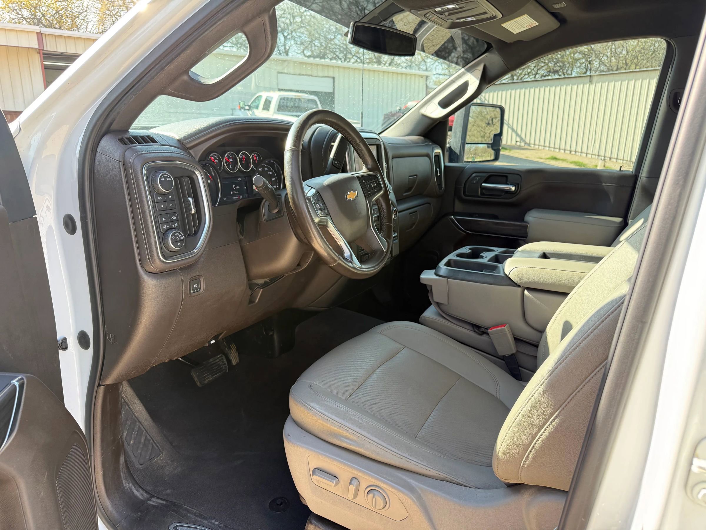 Used 2022 Chevrolet Silverado 2500 LTZ w/ Gooseneck/5TH Wheel Package image 10