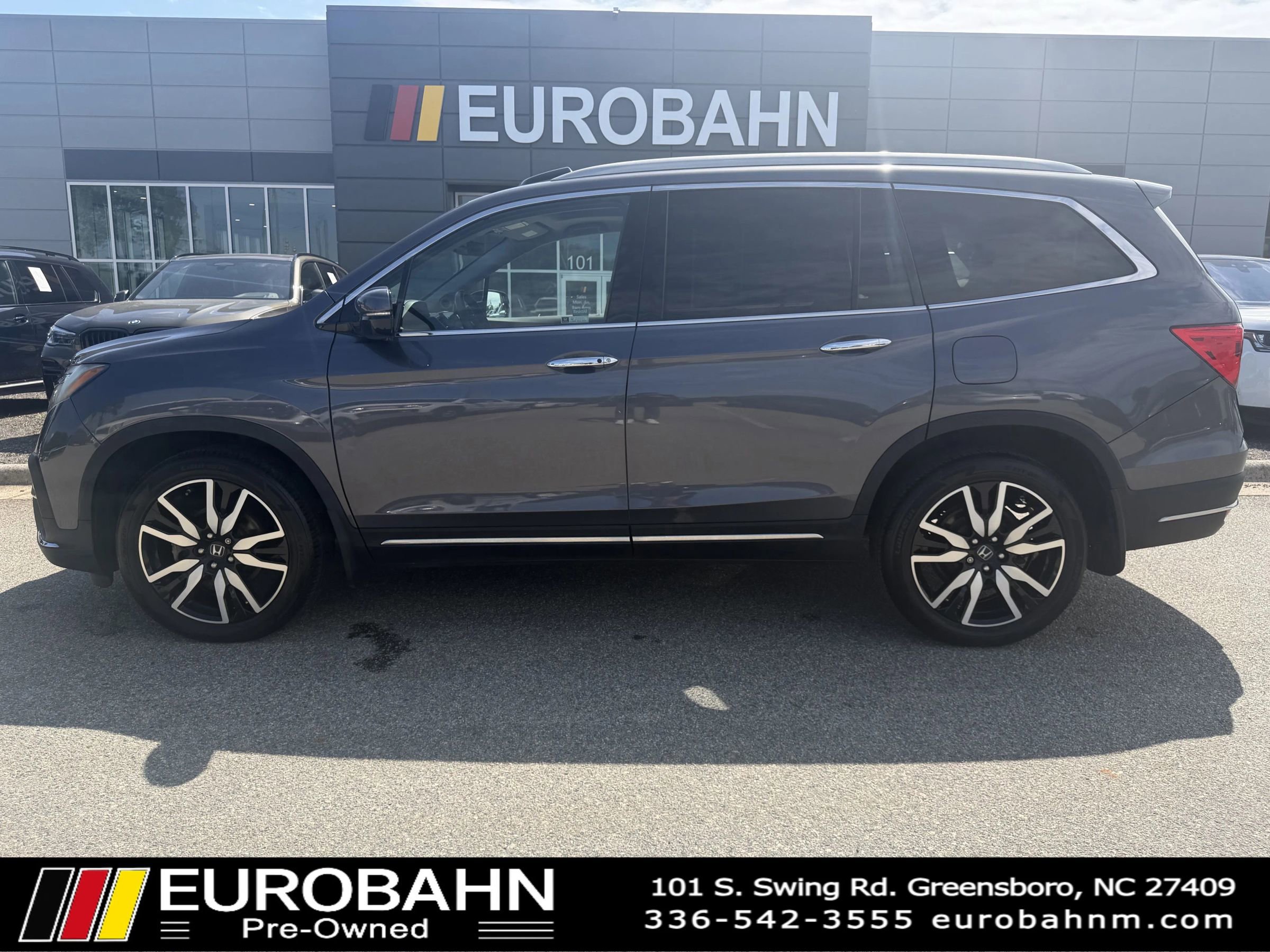 Used 2019 Honda Pilot Touring image 2