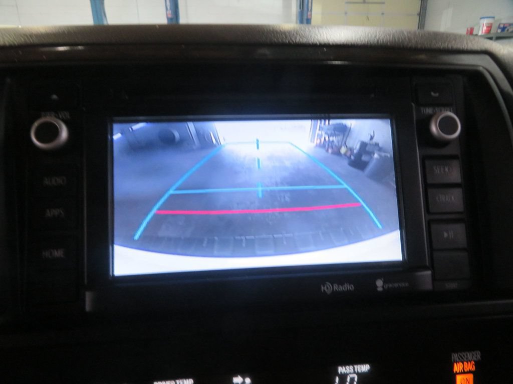Used 2015 Toyota Sequoia SR5 AWD/4WD image 45