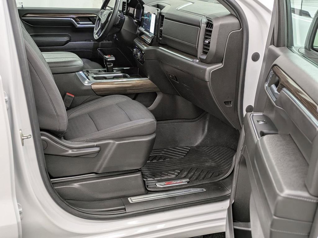 Used 2023 Chevrolet Silverado 1500 RST image 19
