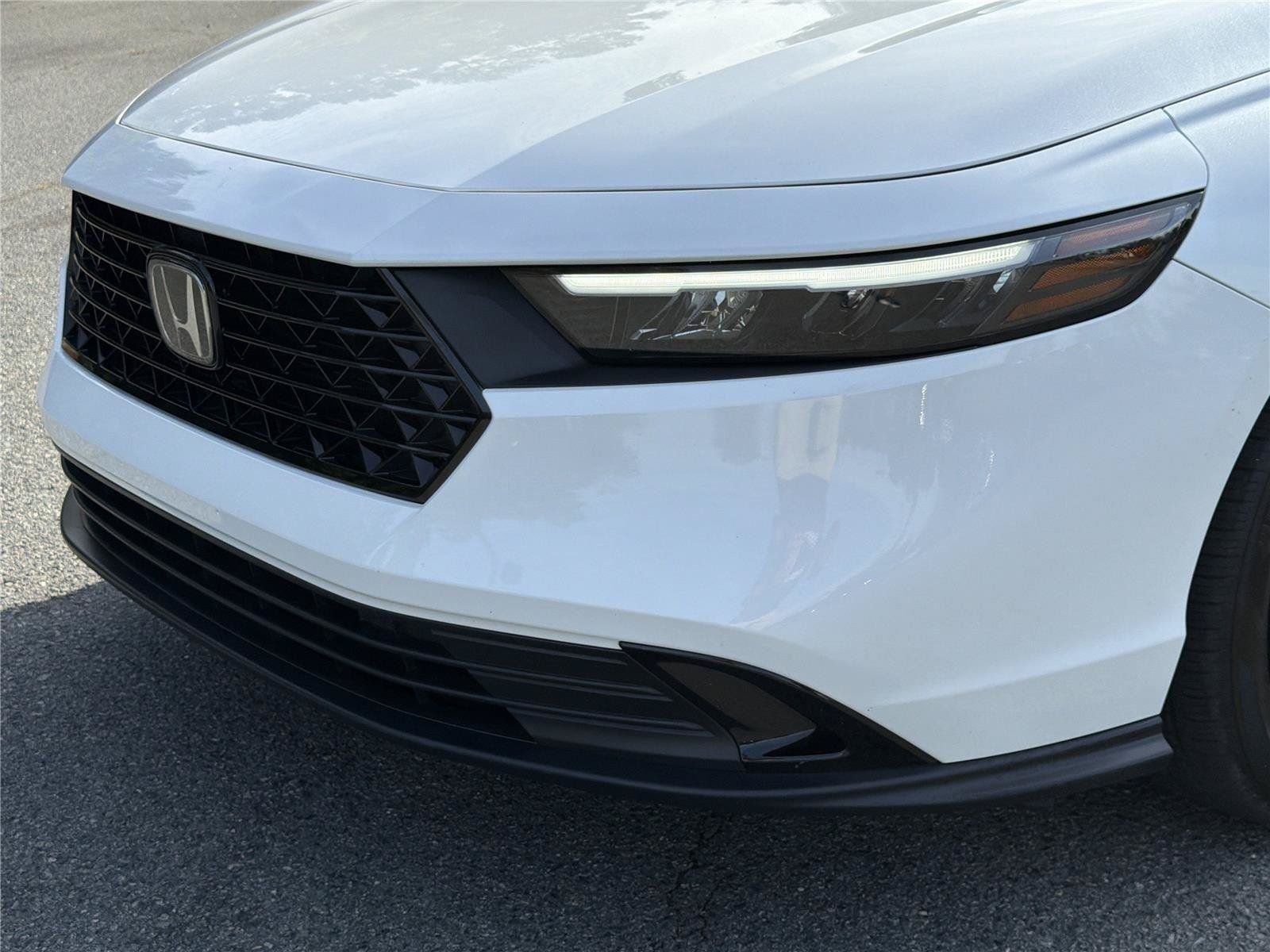 Used 2025 Honda Accord SE image 32