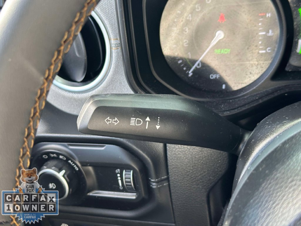 Used 2024 Jeep Wrangler Unlimited Sahara w/ Technology Group AWD/4WD image 23