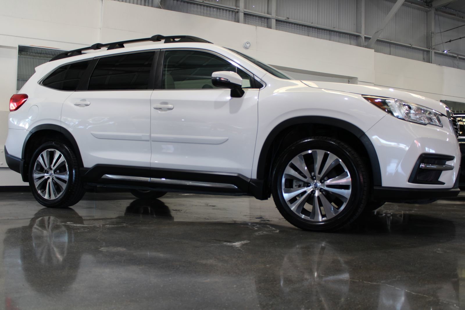 Used 2020 Subaru Ascent Limited w/ Popular Package #3 image 3