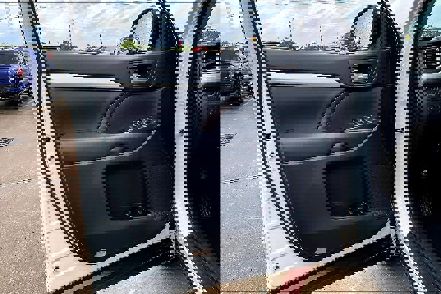 Used 2018 Toyota Highlander XLE FWD image 22