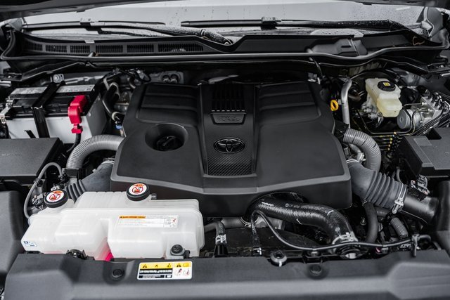 Used 2025 Toyota Tundra Limited image 21