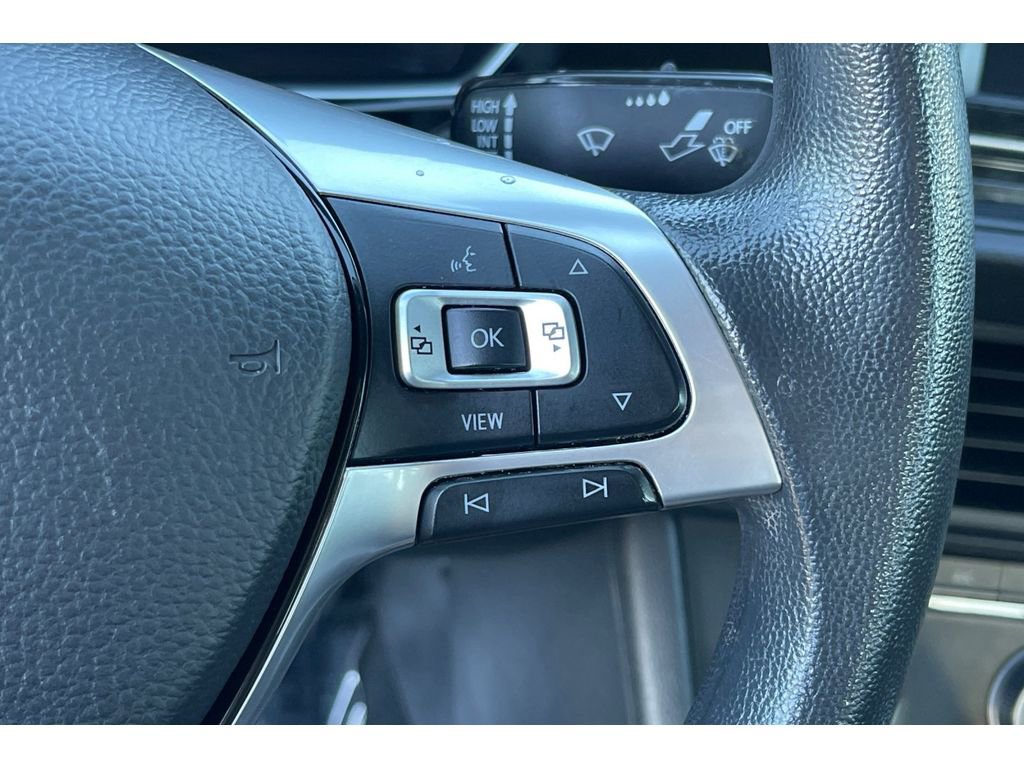 Used 2020 Volkswagen Jetta S w/ Driver Assistance Package image 33