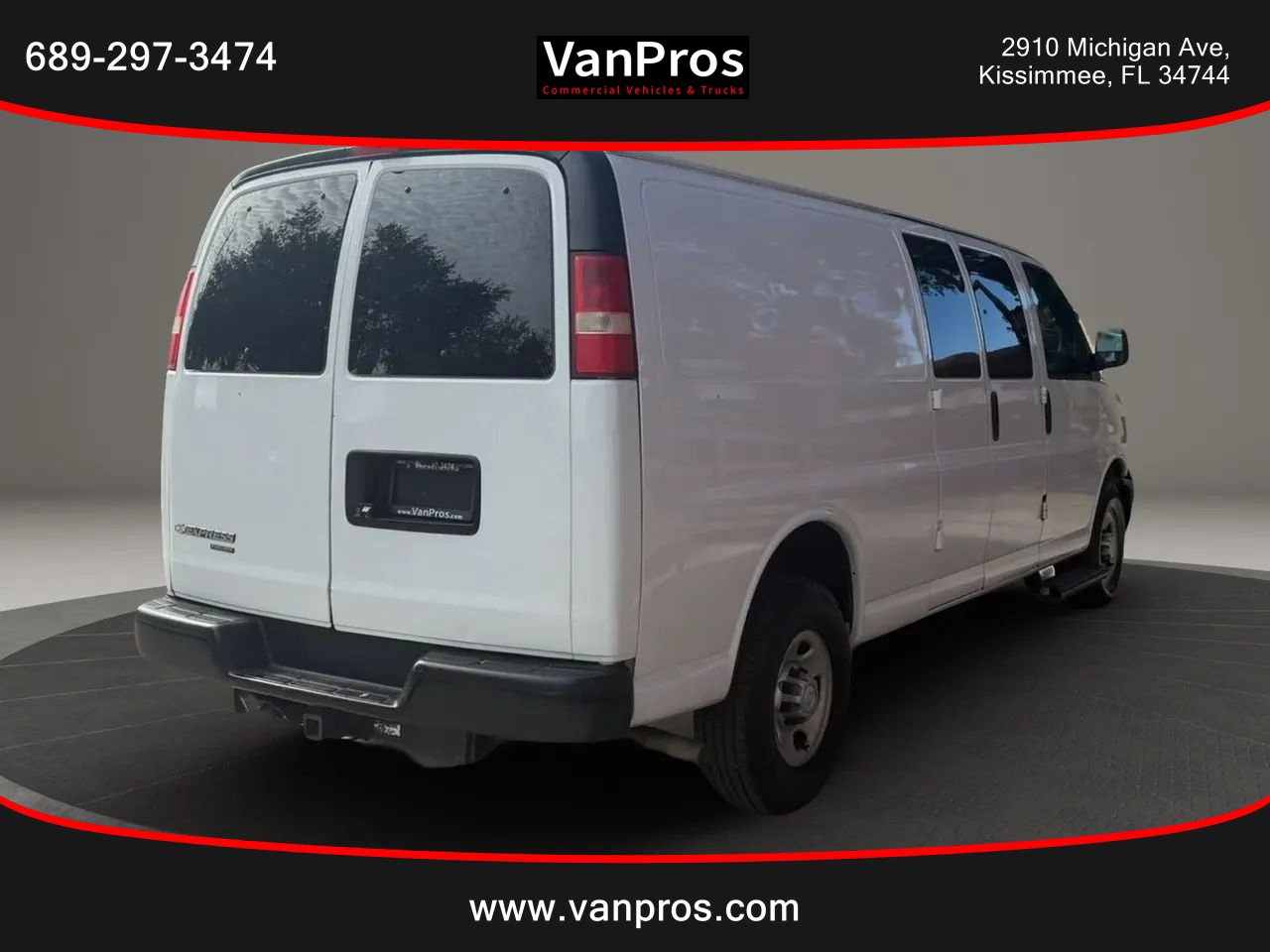 Used 2015 Chevrolet Express 3500 Extended RWD image 5