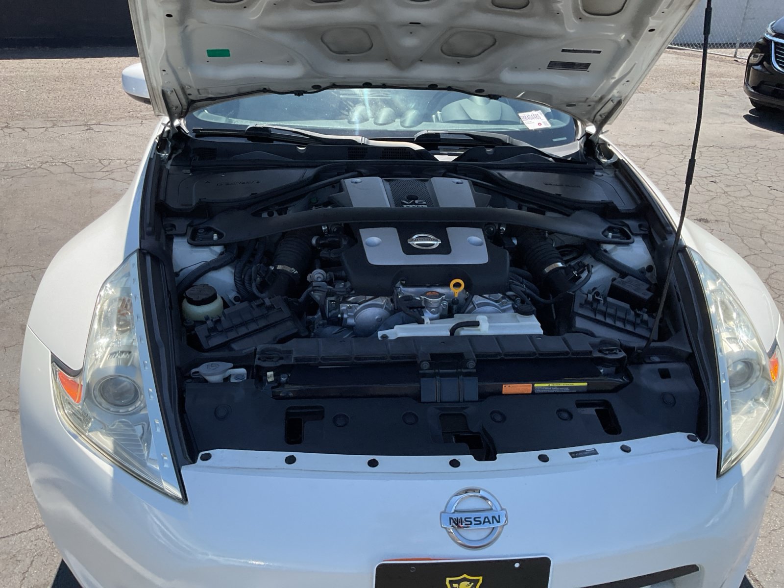 Used 2009 Nissan 370Z Touring RWD image 17