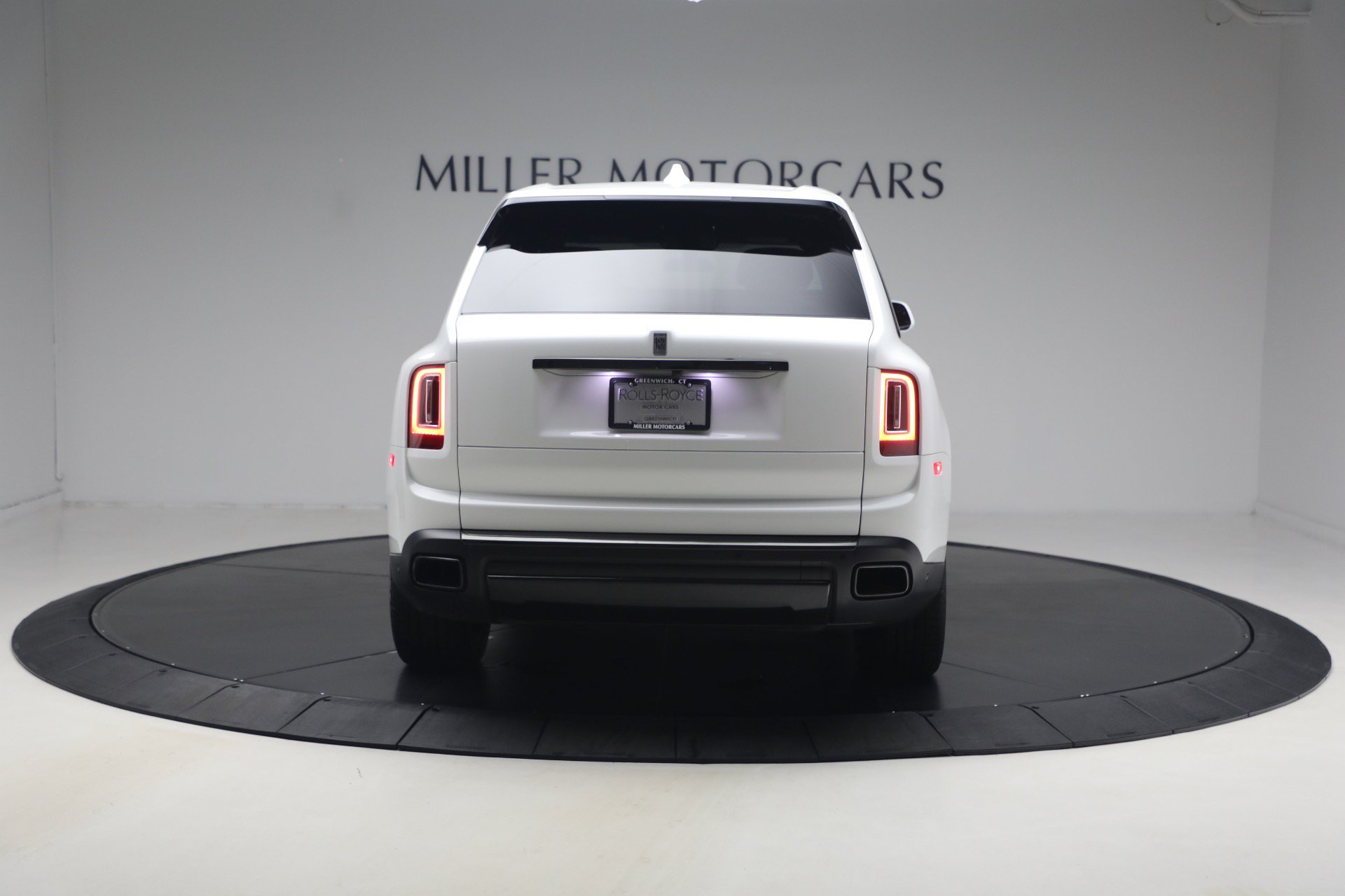 Certified 2021 Rolls-Royce Cullinan Black Badge AWD/4WD image 8