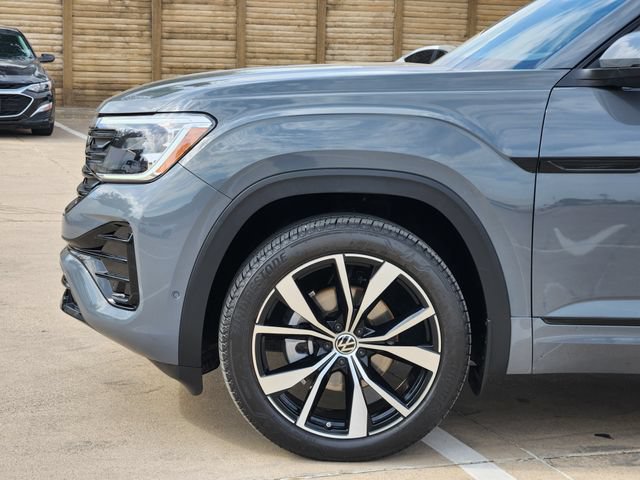 Used 2026 Volkswagen Atlas Cross Sport SEL Premium R-Line AWD/4WD image 15