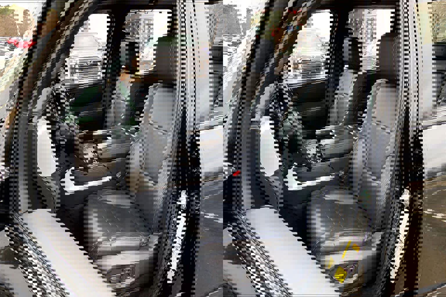 Used 2024 Toyota Tundra Platinum image 8