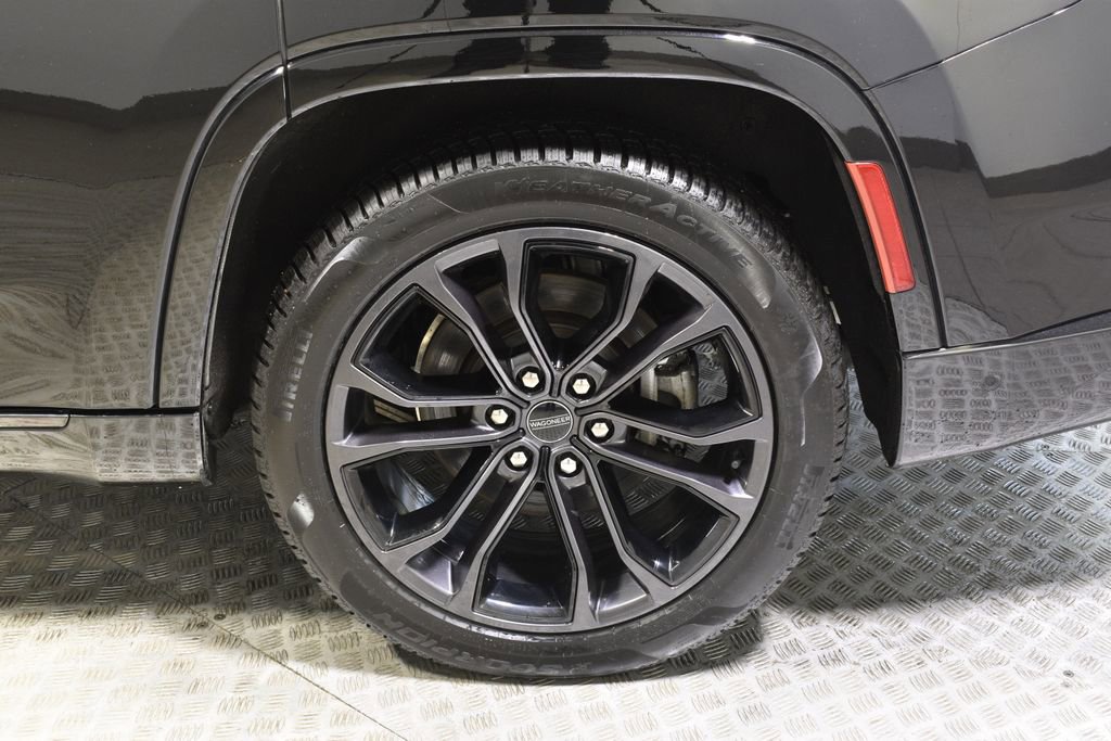 Used 2023 Jeep Grand Wagoneer Series II w/ Quick Order Packagew 28T image 37