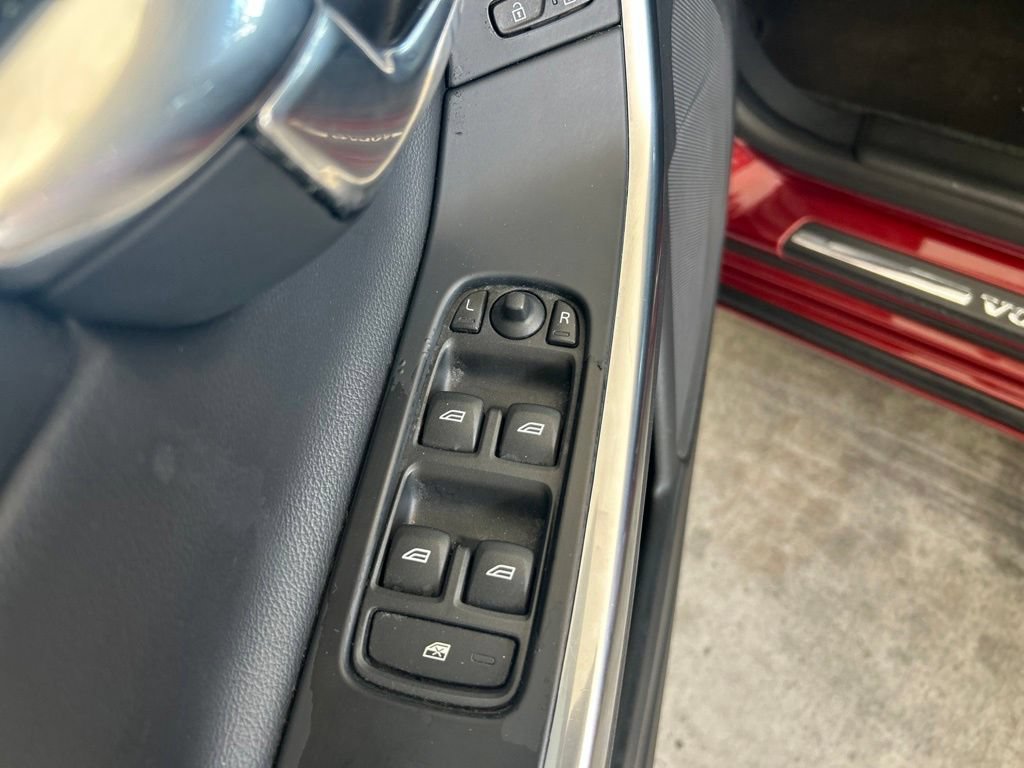 Used 2013 Volvo S60 T5 FWD image 33