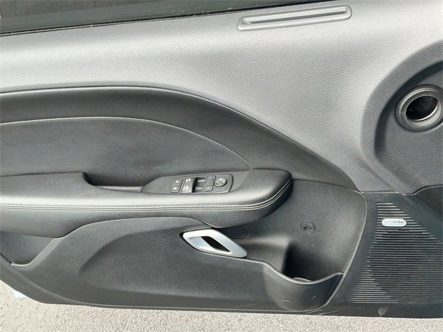 Used 2016 Dodge Challenger R/T Scat Pack w/ Leather Interior Group image 12