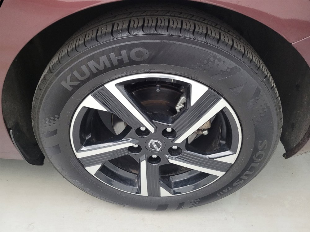Used 2025 Nissan Sentra SV FWD image 31