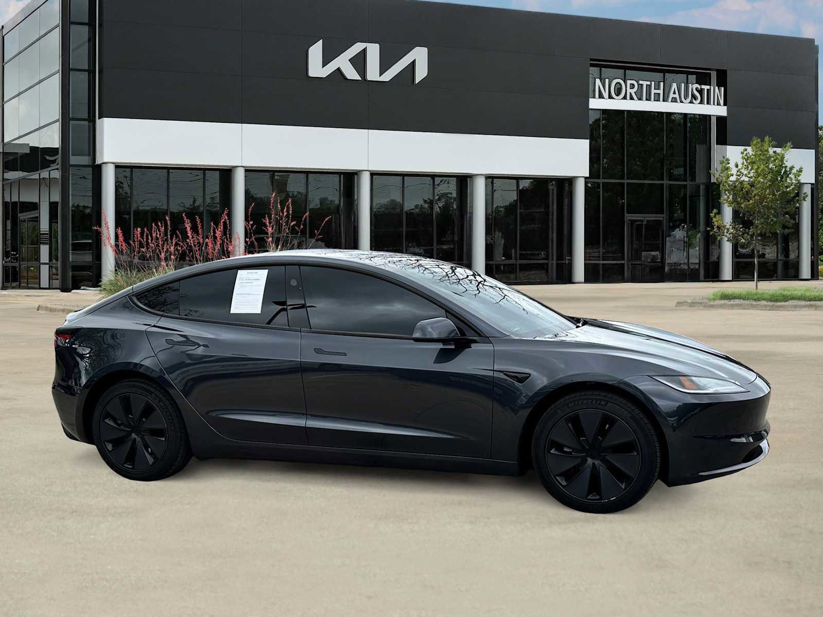Used 2025 Tesla Model 3 Long Range image 7
