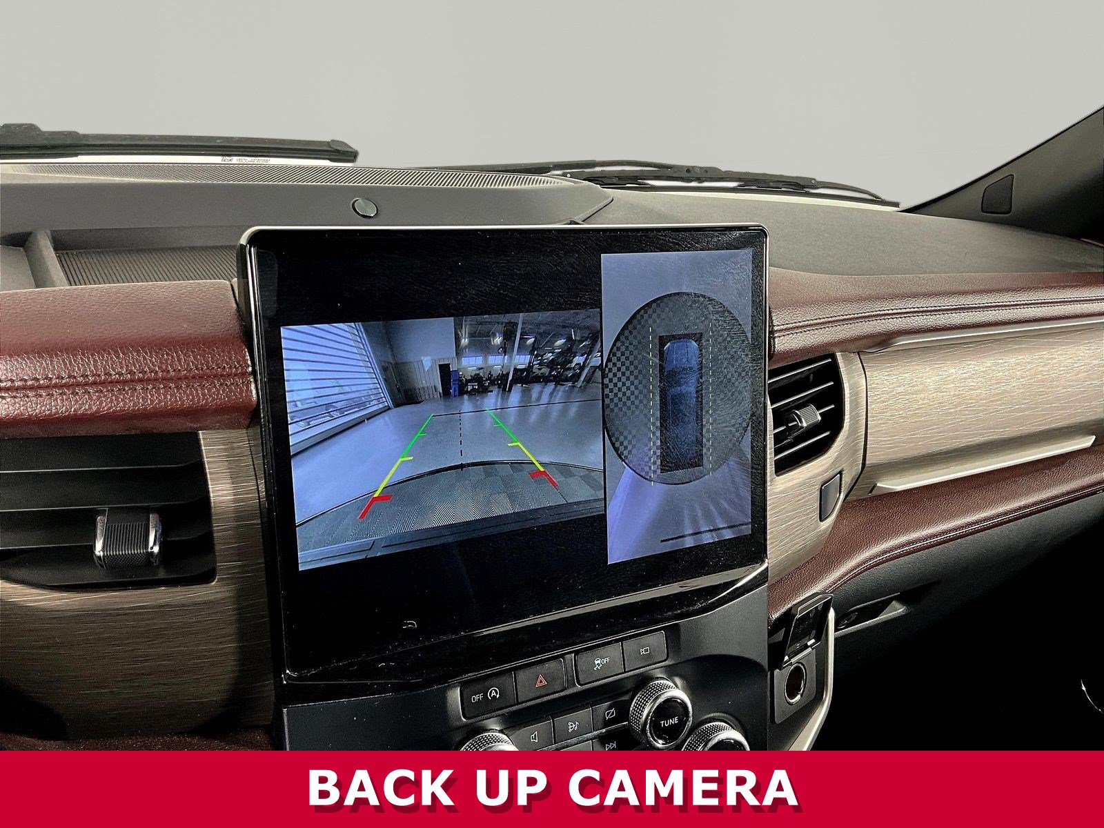 Used 2024 Ford Expedition Limited AWD/4WD image 14