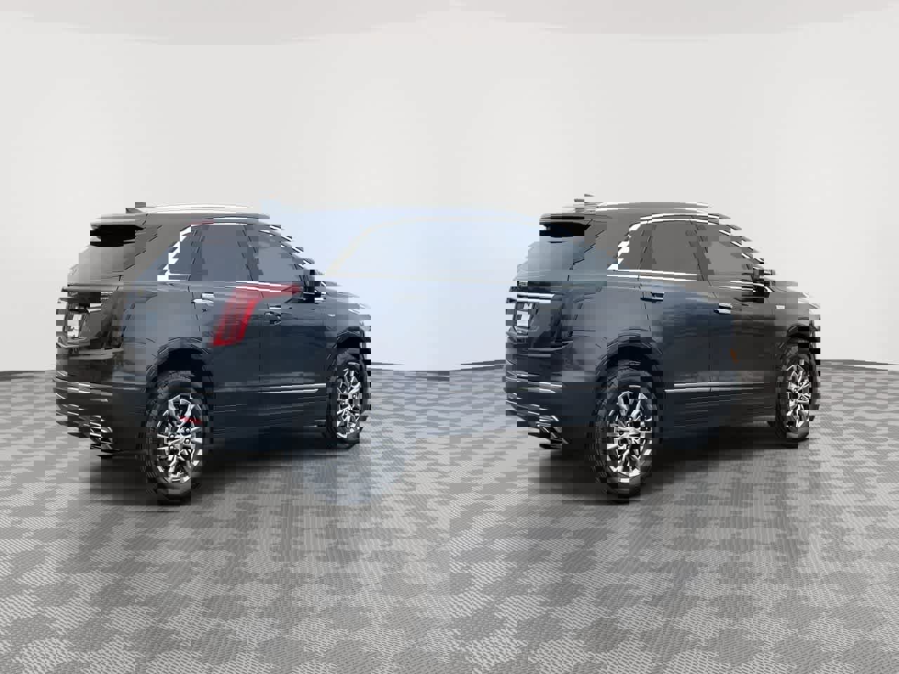 Used 2023 Cadillac XT5 Premium Luxury w/ LPO, Floor Liner Package image 8