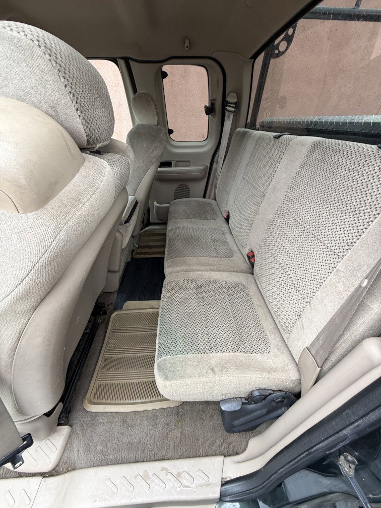 Used 2001 Ford F150 Lariat image 9