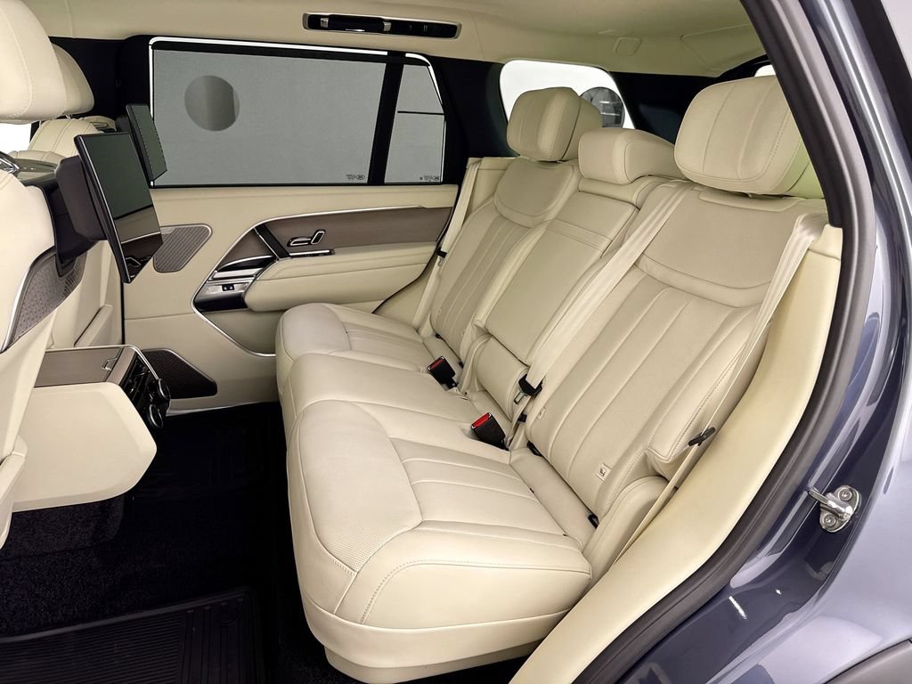 New 2026 Land Rover Range Rover Long Wheelbase Autobiography AWD/4WD image 25